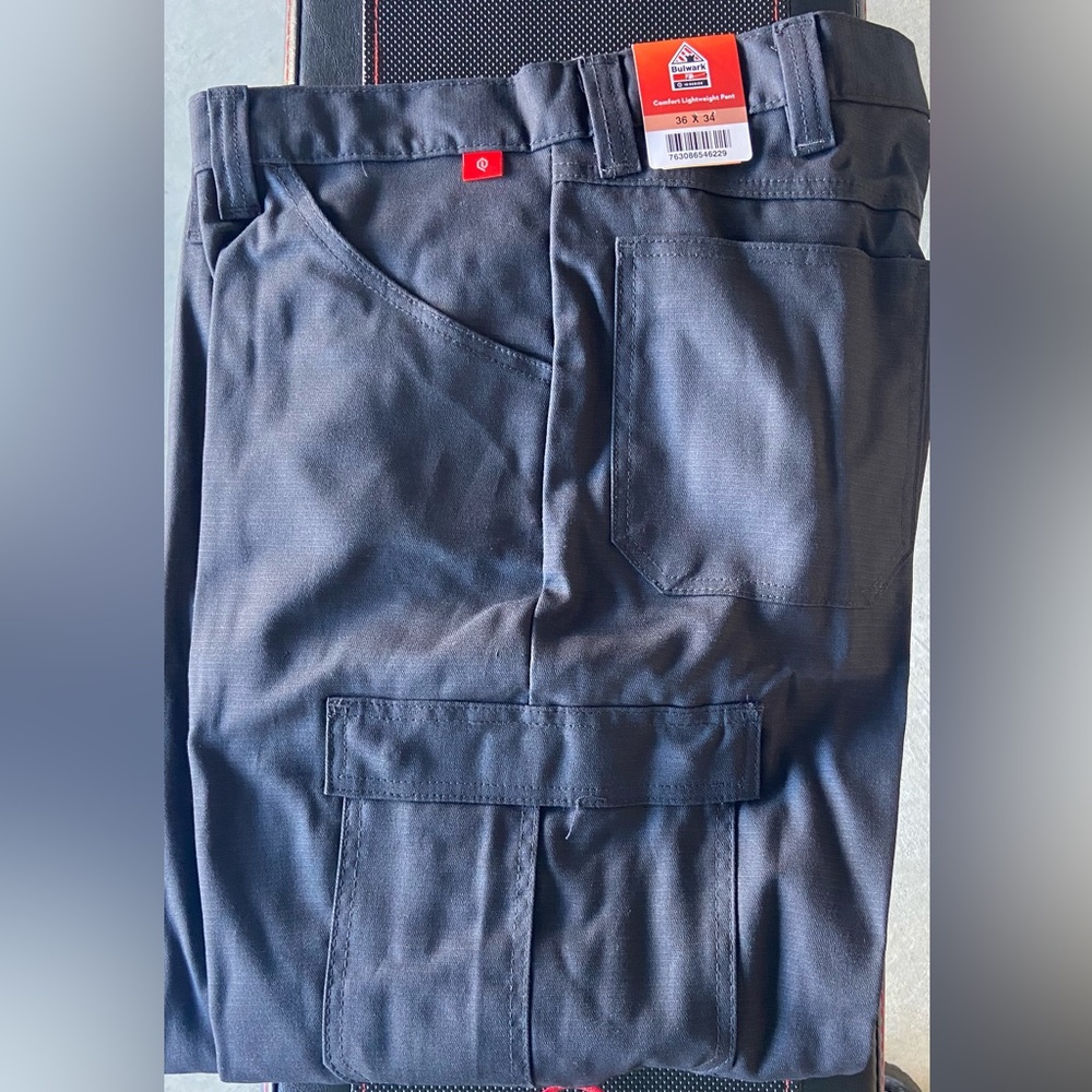 Brand New Bulwark iQ SERIES® MEN'S LIGHTWEIGHT FR PANT With Tags